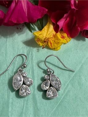 Silpada W2781 Fancy that  sterling silver 925  &  zirconia Cluster Earrings